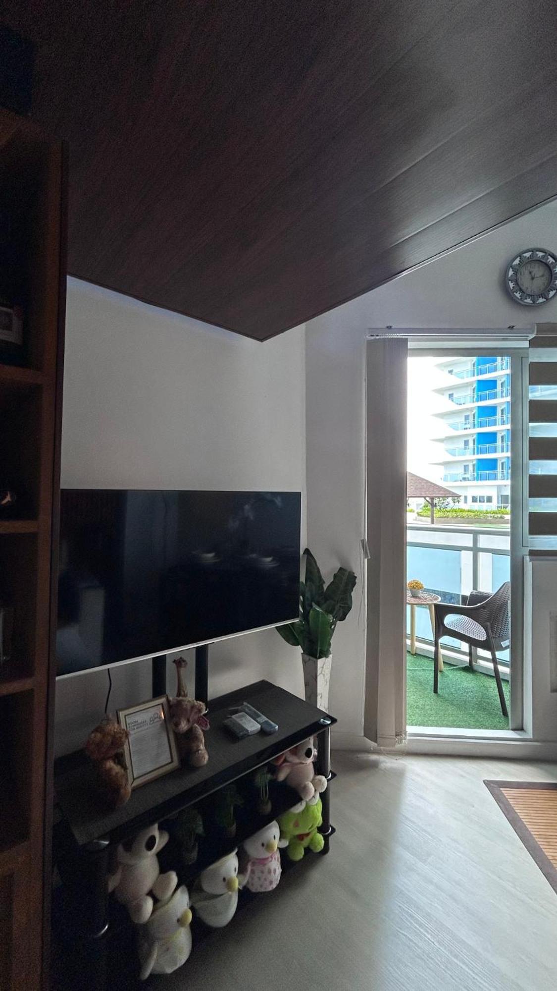 Kurlix Suites Of Azure North Pampanga Esterno foto